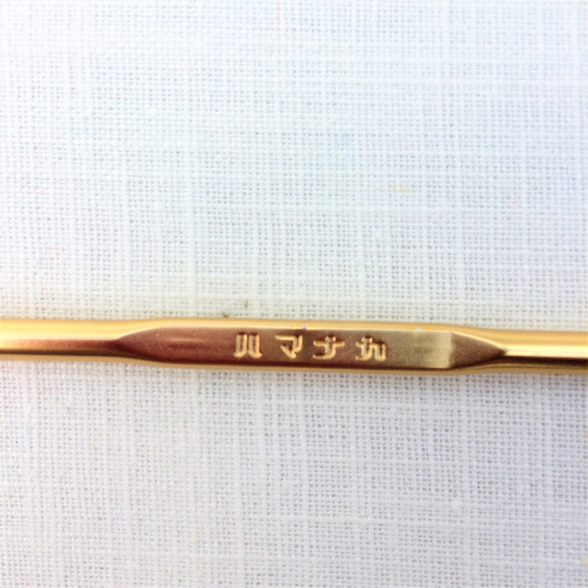 Japanese Hamanaka Crochet Hook - Size 3/0  (US B/1, UK 13, Metric 2.25mm)
