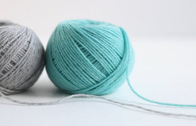 DARUMA iroiro yarn - Light Grey