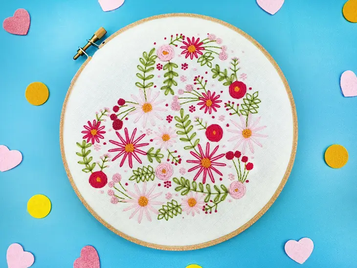 Oh Sew Bootiful Hoop Embroidery Kit - Floral Heart