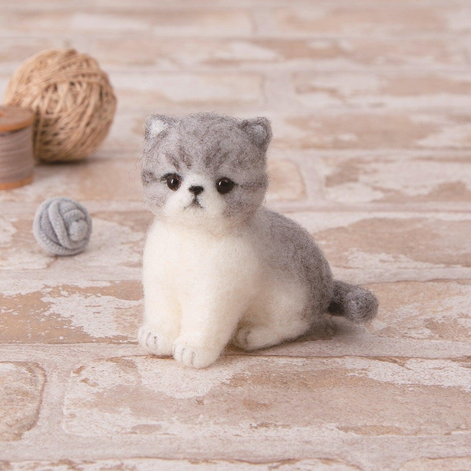 Hamanaka Needle Felting Kit - Exotic Shorthair Cat