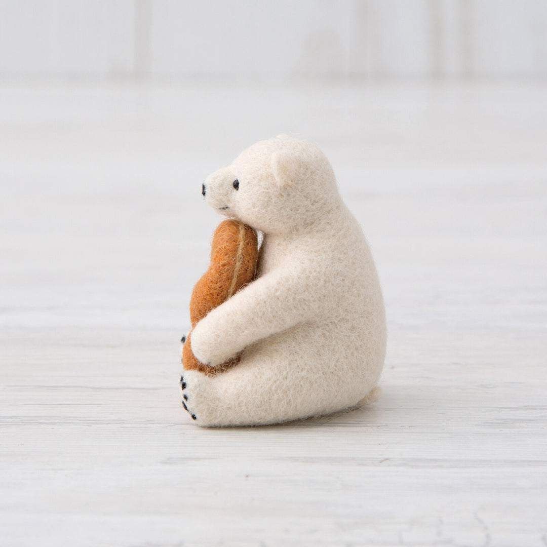 Hamanaka Needle Felting Kit - Polar Bear with Bread Twist