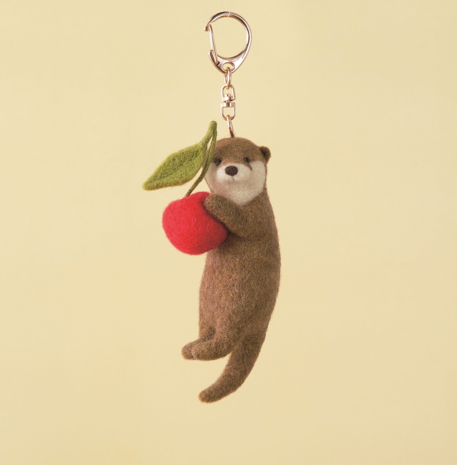 Hamanaka Needle Felting Kit - Otter with Cherry Keyring (English)