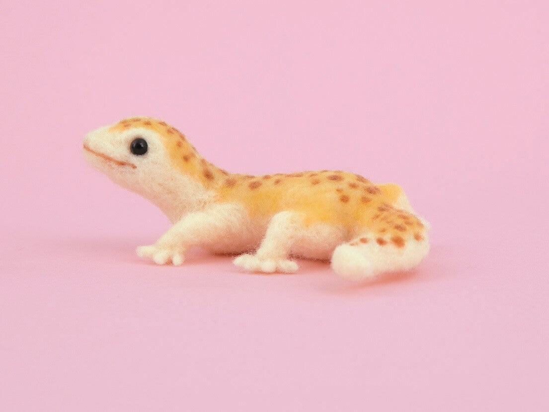 Hamanaka Aclaine Needle Felting Kit Leopard Gecko H441 603 Sweet Pea Dolls