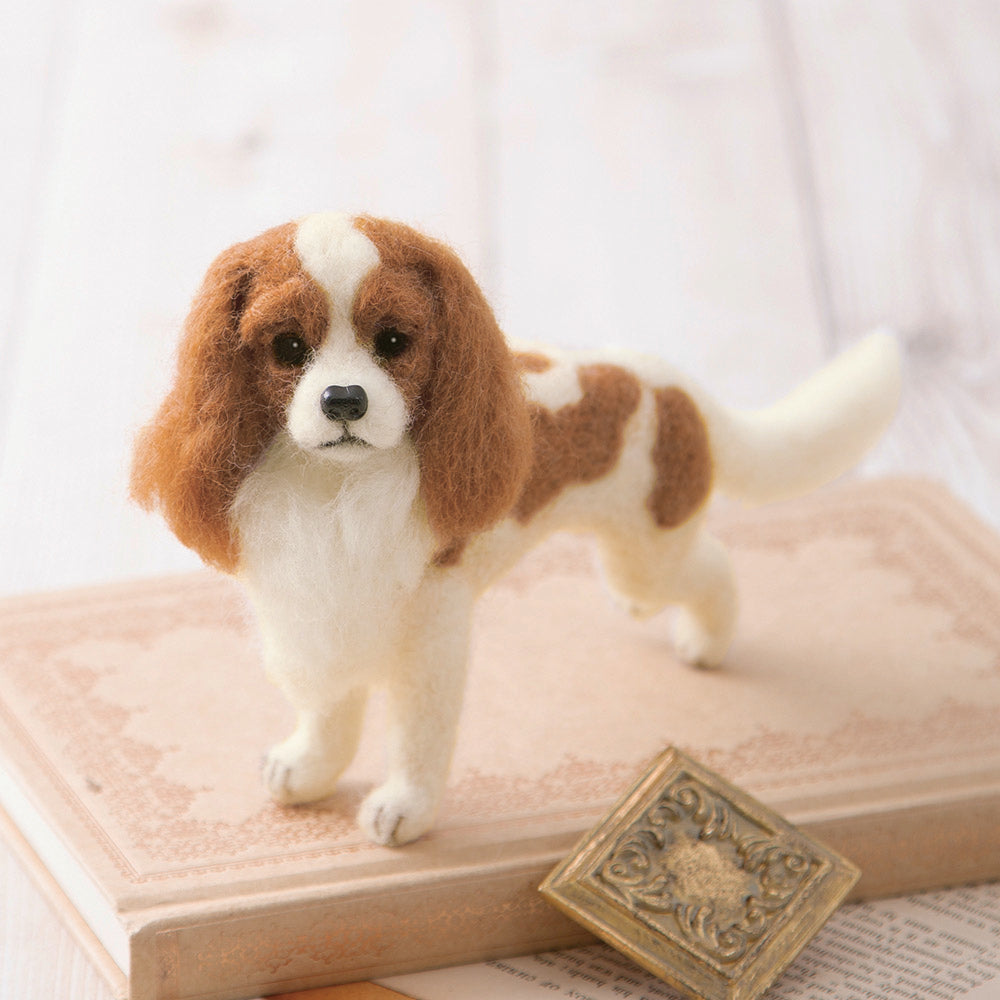 Hamanaka Needle Felting Kit - Cavalier King Charles (English)