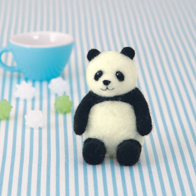 Hamanaka Aclaine Acrylic Fibre Needle Felting Kit - Panda