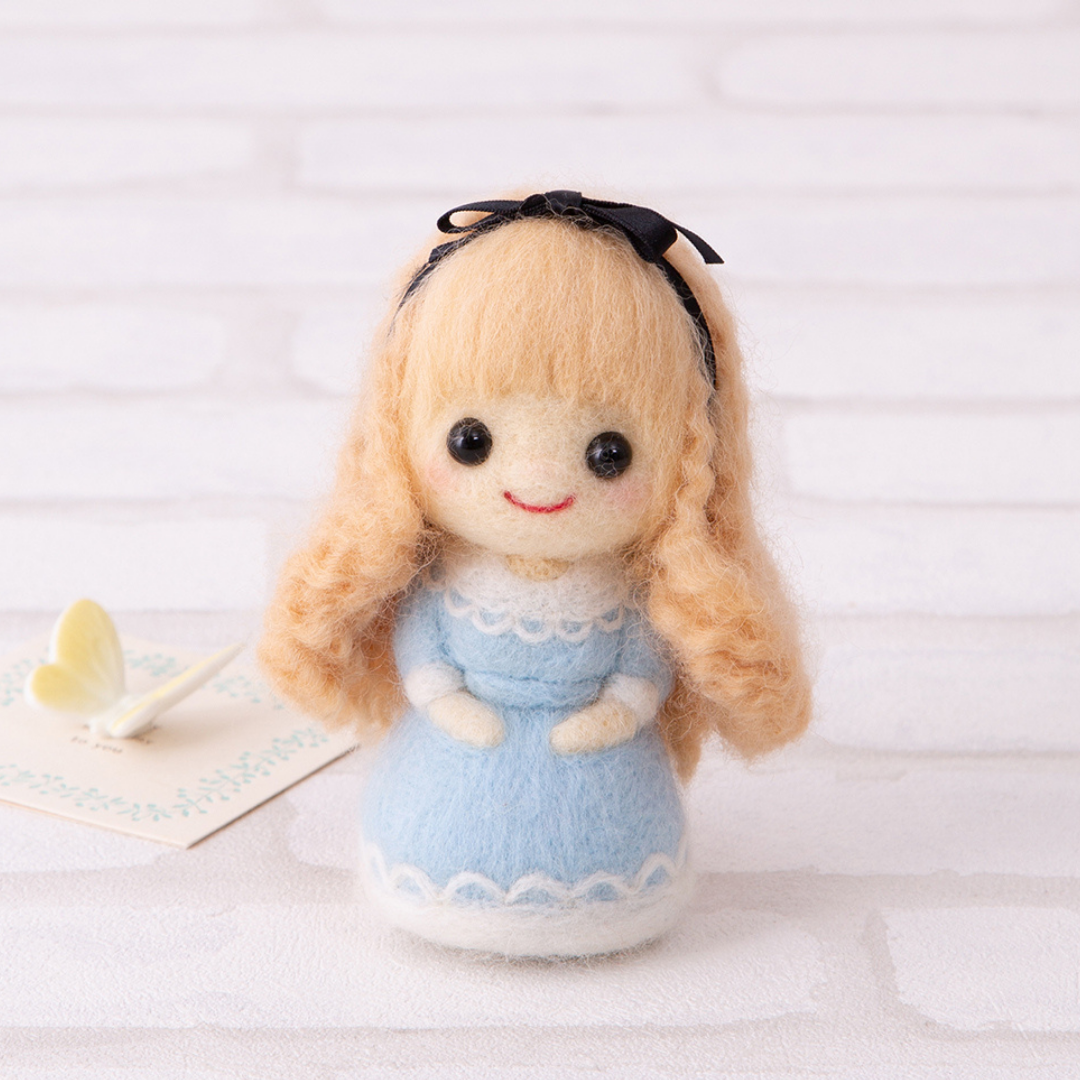 Hamanaka Needle Felting Kit - Girl with Blonde Hair