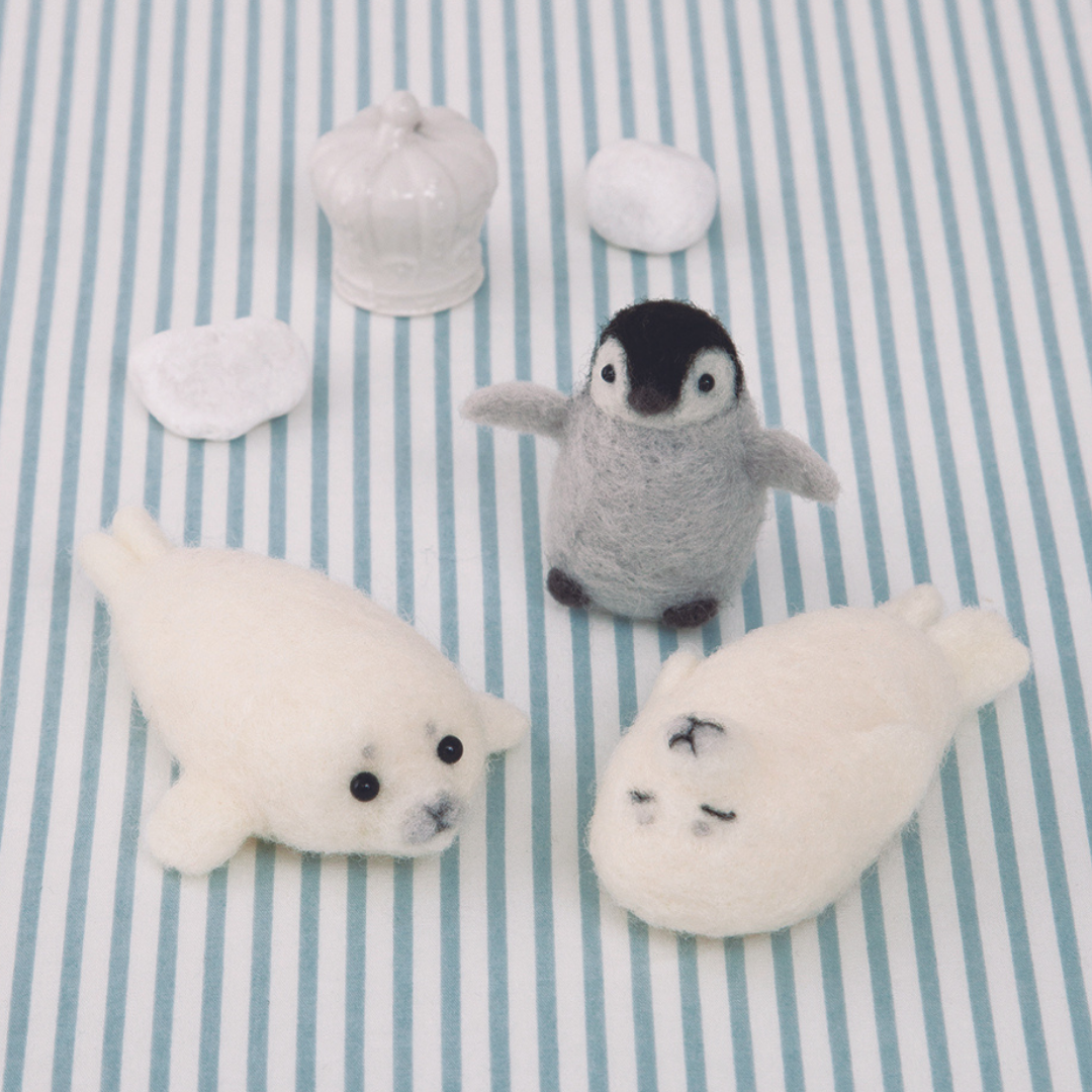 Hamanaka Aclaine Acrylic Fibre Needle Felting Kit - Penguin & Seals