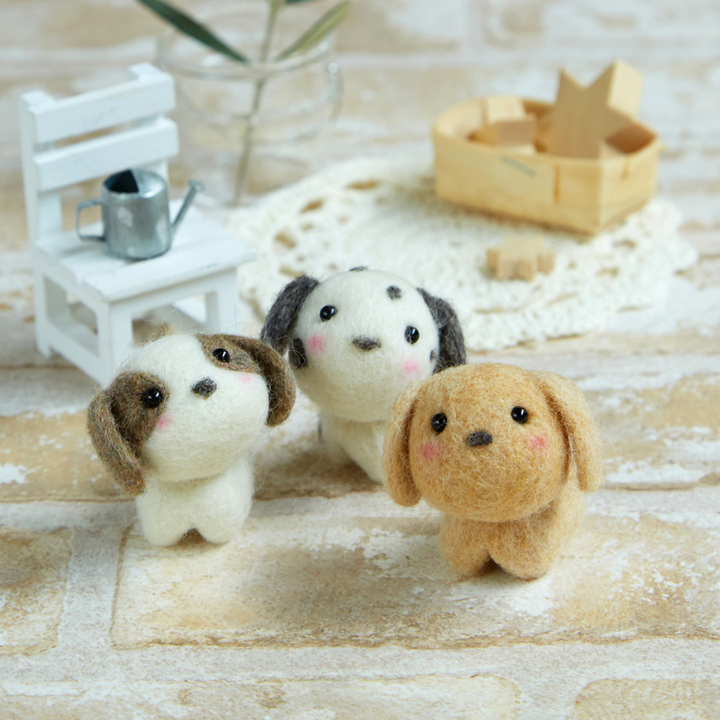 Hamanaka Needle Felting Kit- 3 Little Dogs (English)
