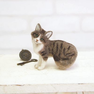 Hamanaka Needle Felting Kit - Norwegian Forest Cat. (English)