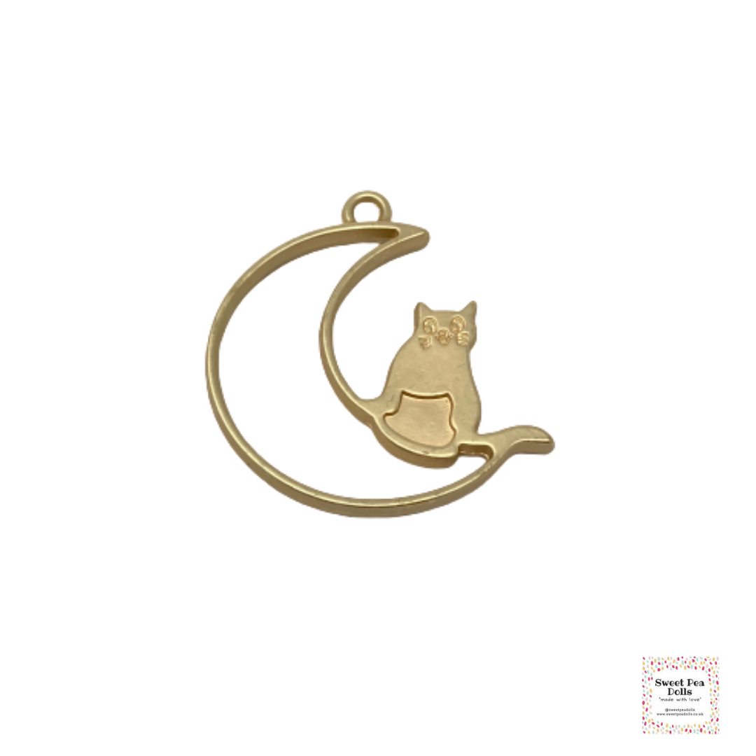 Resin Open Back Bezel - Cat in Moon