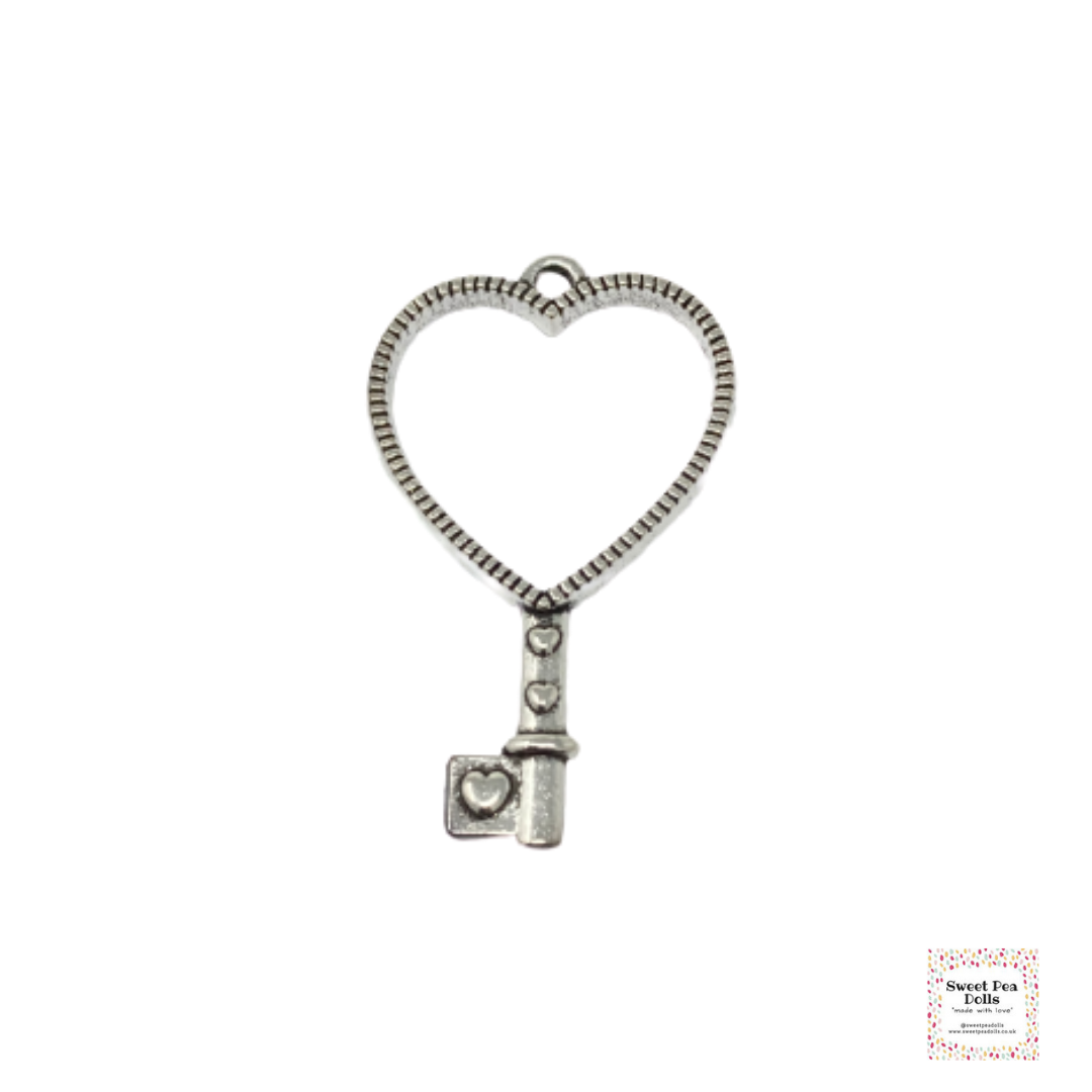 Resin Open Back Bezel - Heart Key