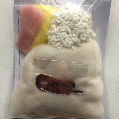 Hamanaka Needle Felting Kit- 2 Little Sheep (English)