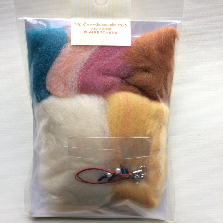 Hamanaka Needle Felting Kit - Tabby Cat and White Cat Keyring Mascots