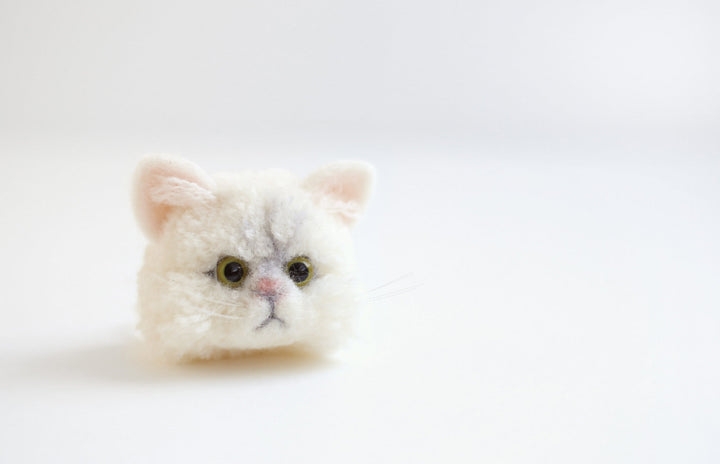 Trikotri KIT - Persian Cat Pom Pom Kit