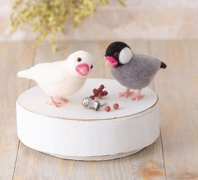 Hamanaka Aclaine Needle Felting Kit - Java Finch & Javanese Rice Birds